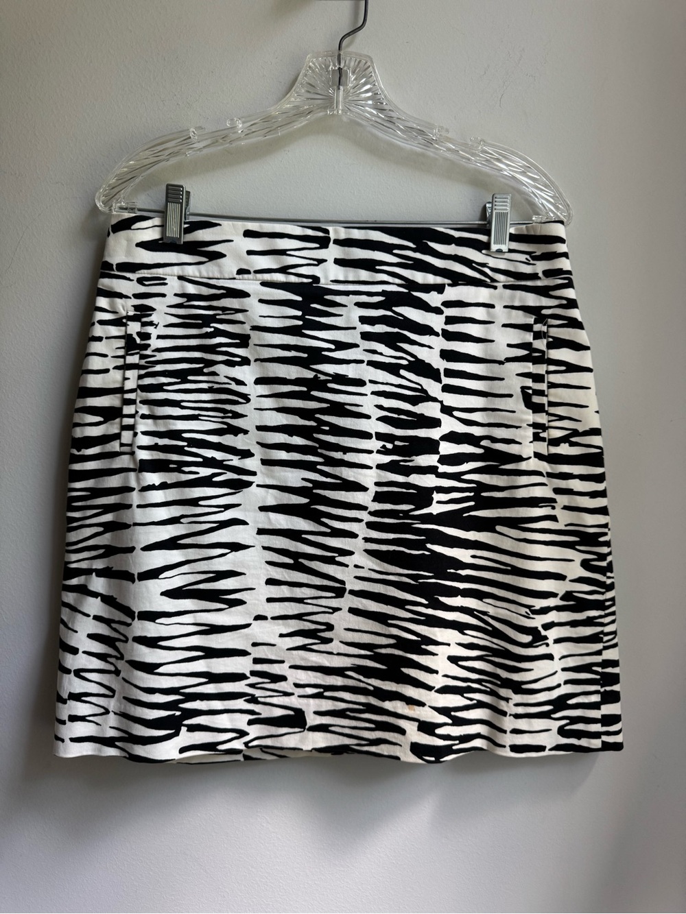 Banana Republic by Trina Turk Women's Black & White Patterned A-Line Skirt